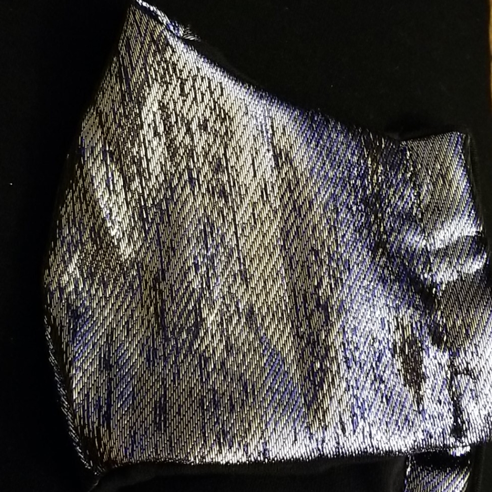 Silver Metallic Face Mask - Picture 3 of 7
